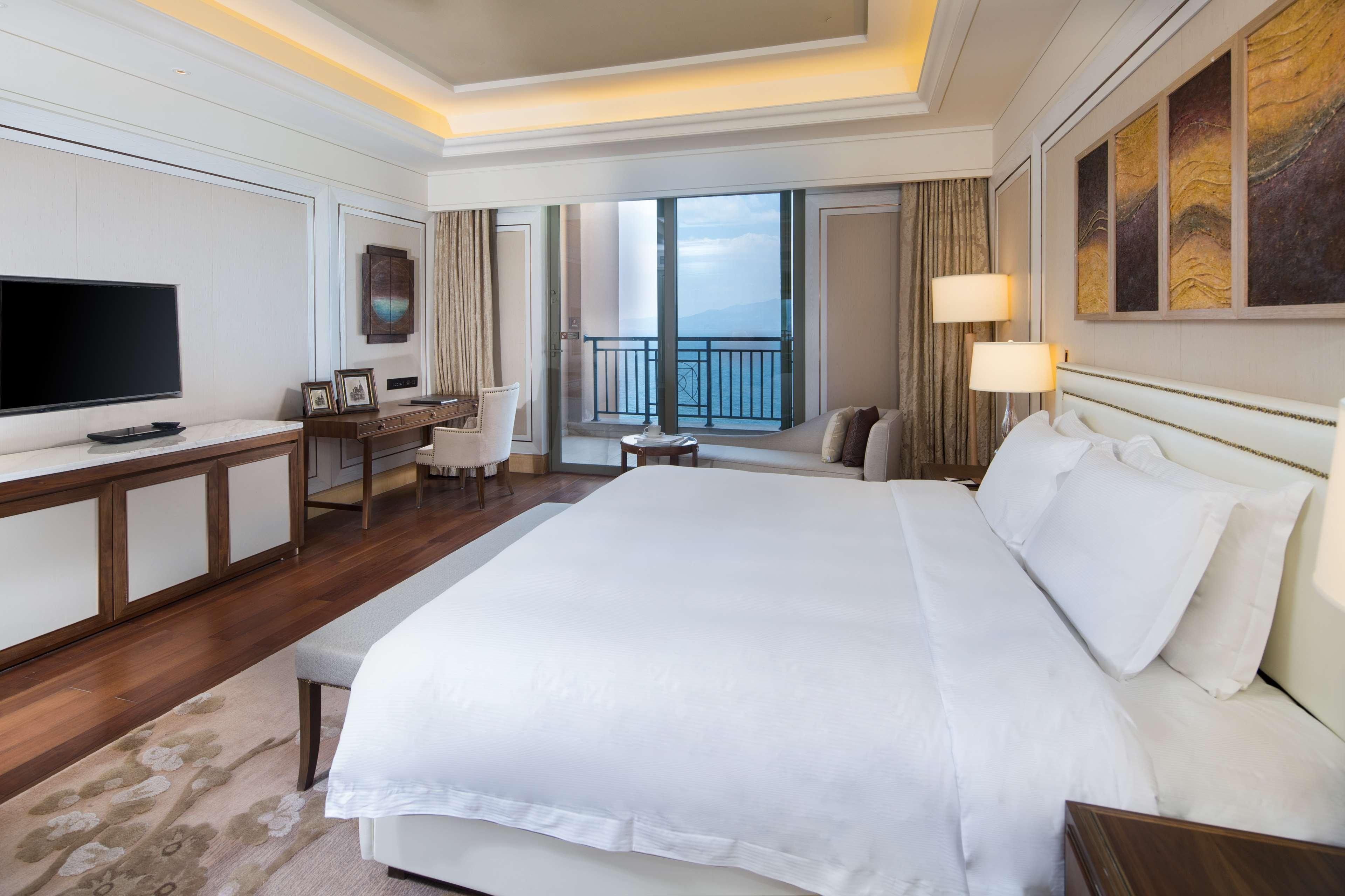 Hilton Yuxi Fuxian Lake Chengjiang  Exterior photo