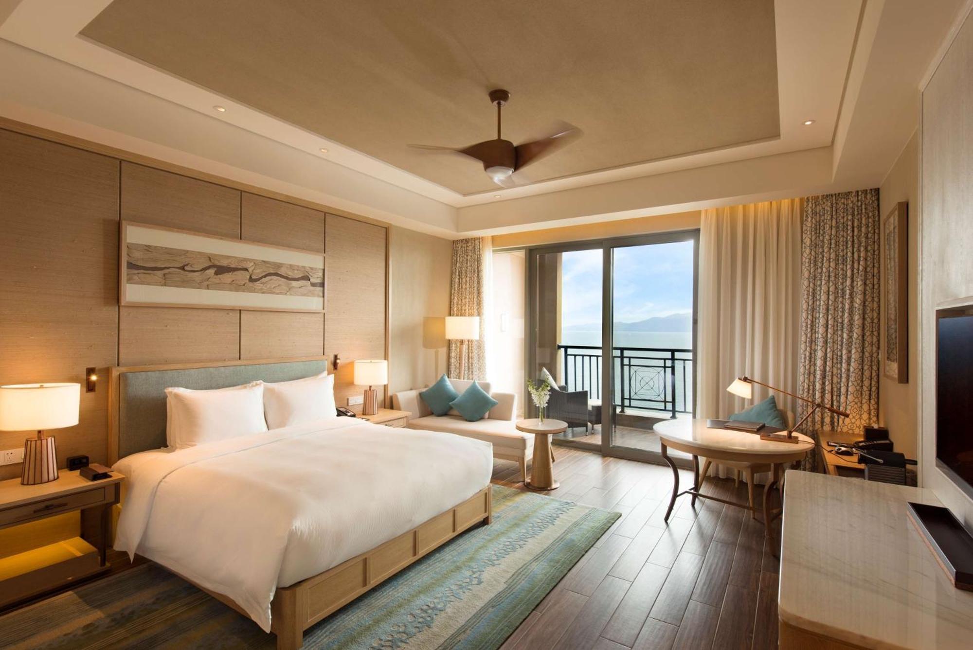 Hilton Yuxi Fuxian Lake Chengjiang  Exterior photo
