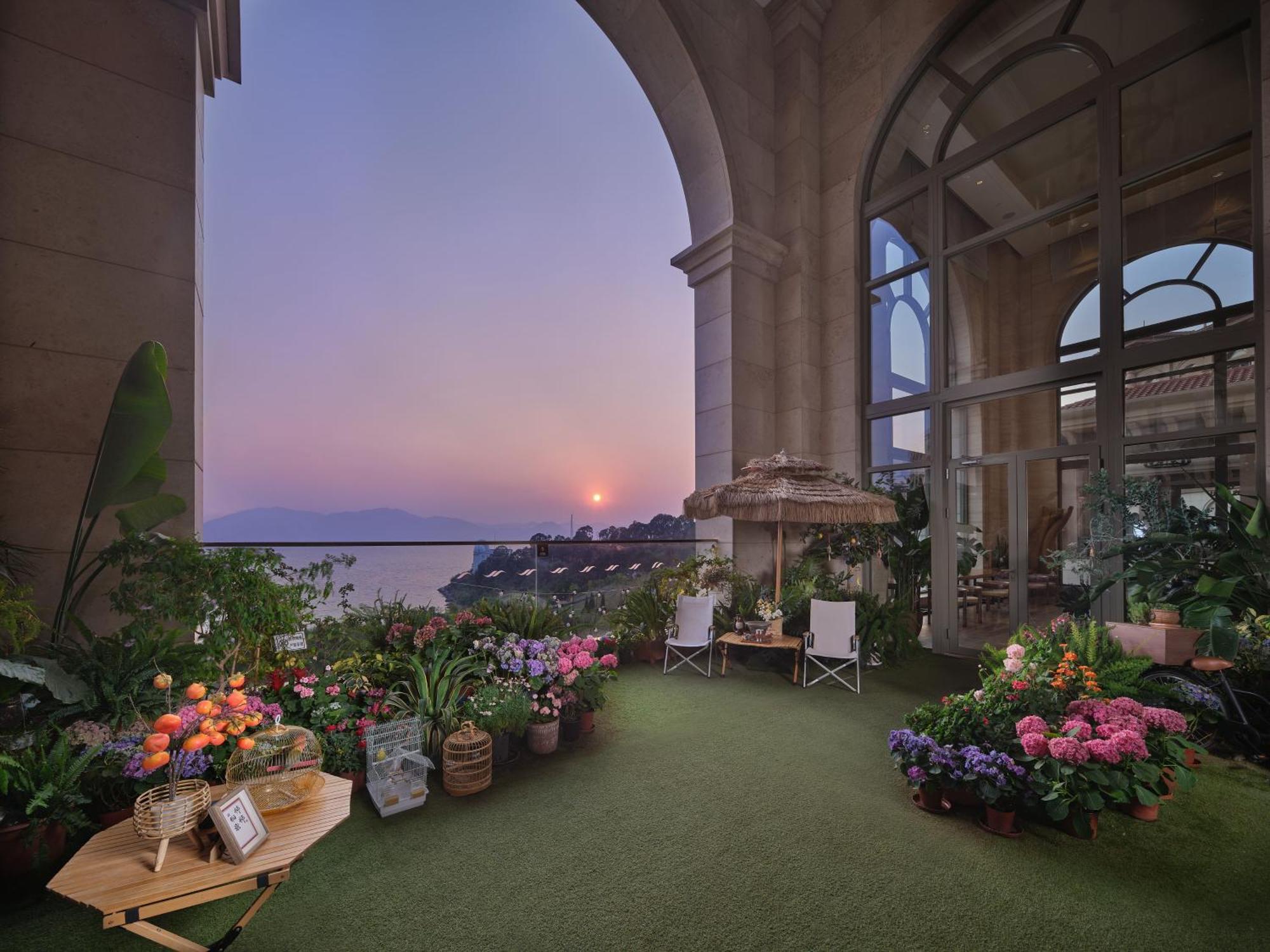 Hilton Yuxi Fuxian Lake Chengjiang  Exterior photo